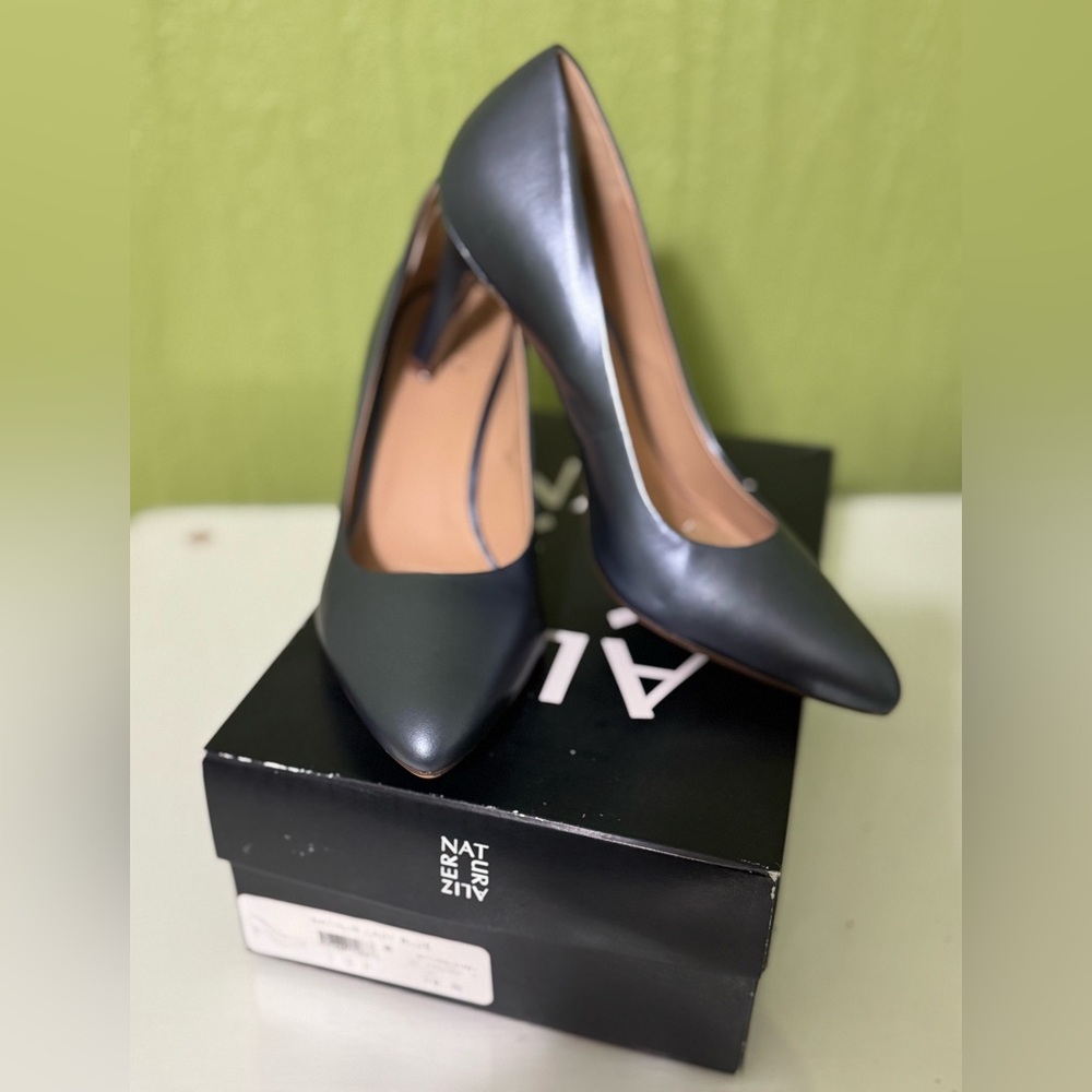 Naturalizer Natalie Pumps in Lady Blue